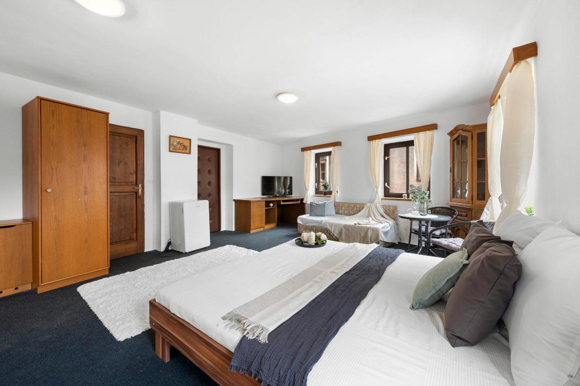 Apartmany Baroko Broumov Bagian luar foto