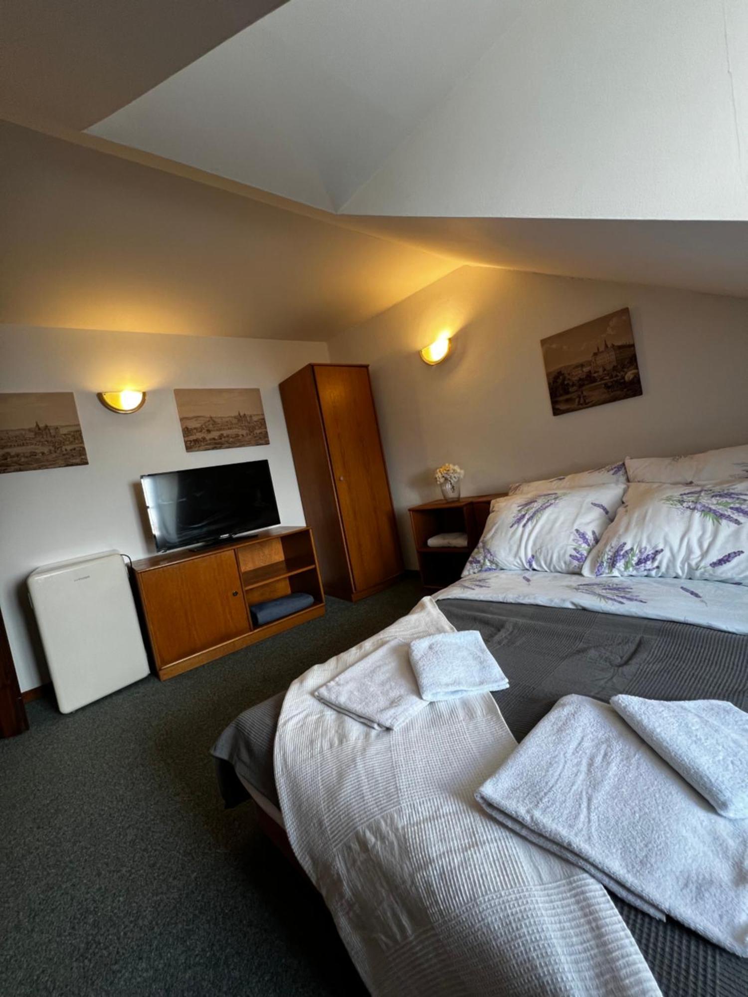 Apartmany Baroko Broumov Bagian luar foto