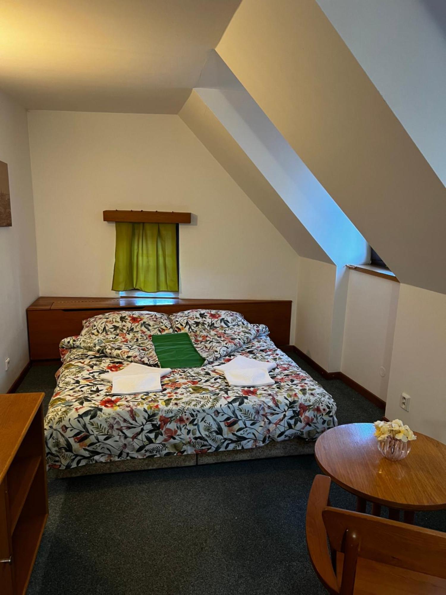 Apartmany Baroko Broumov Bagian luar foto