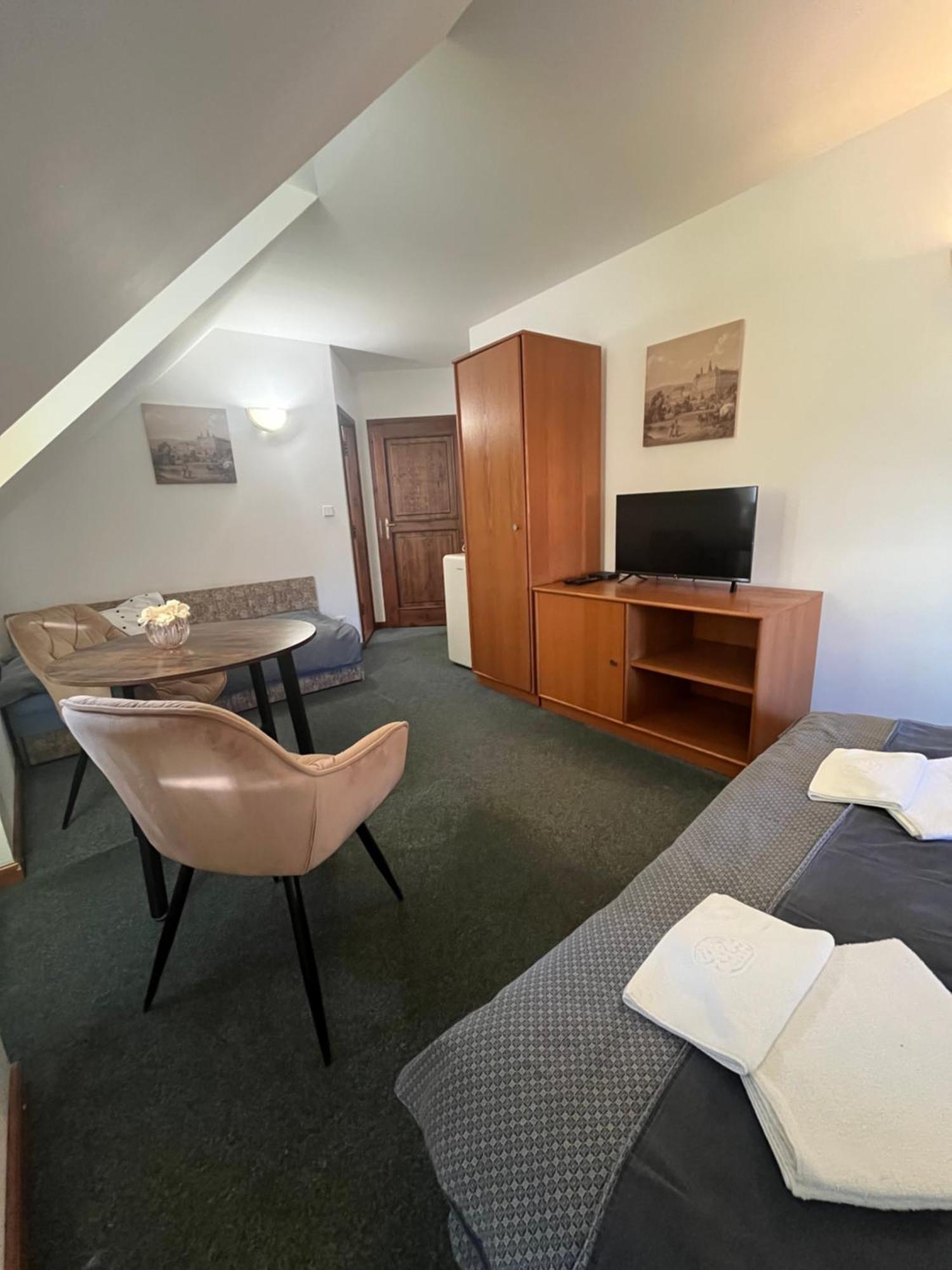 Apartmany Baroko Broumov Bagian luar foto