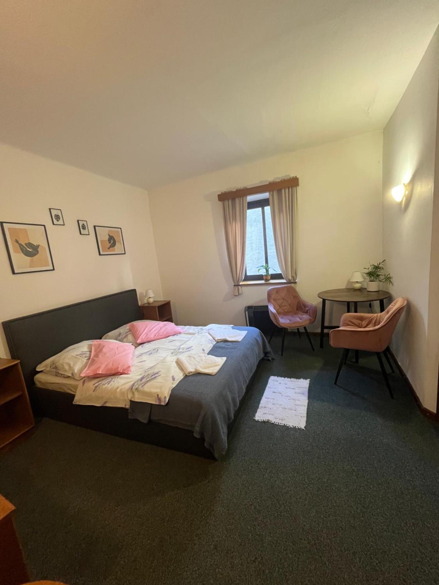 Apartmany Baroko Broumov Bagian luar foto