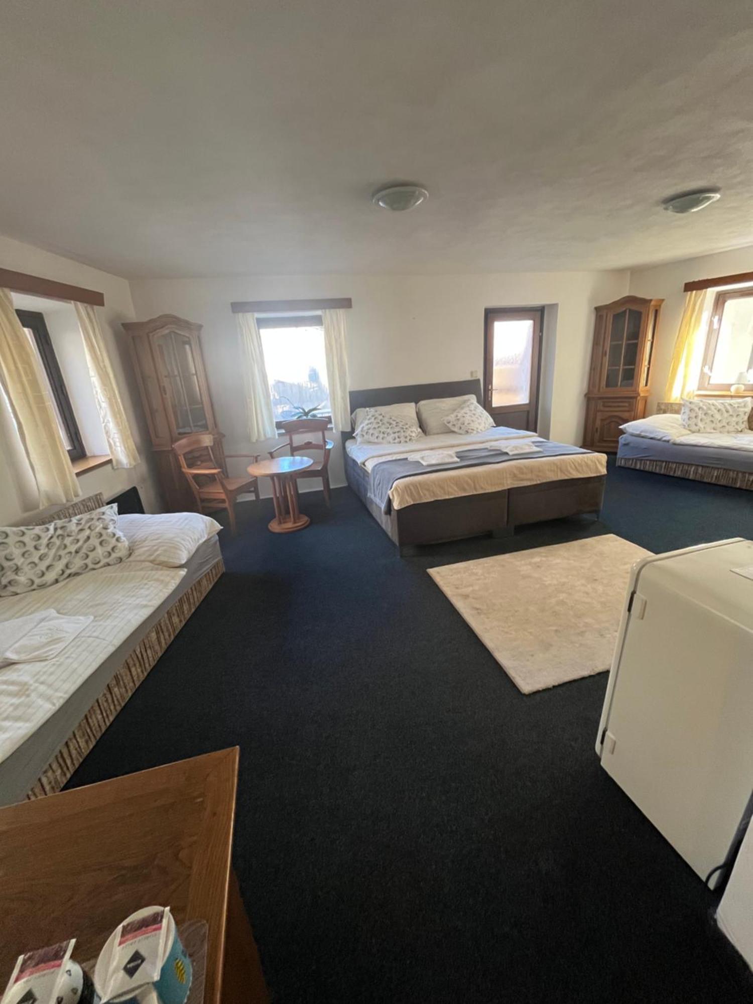 Apartmany Baroko Broumov Bagian luar foto
