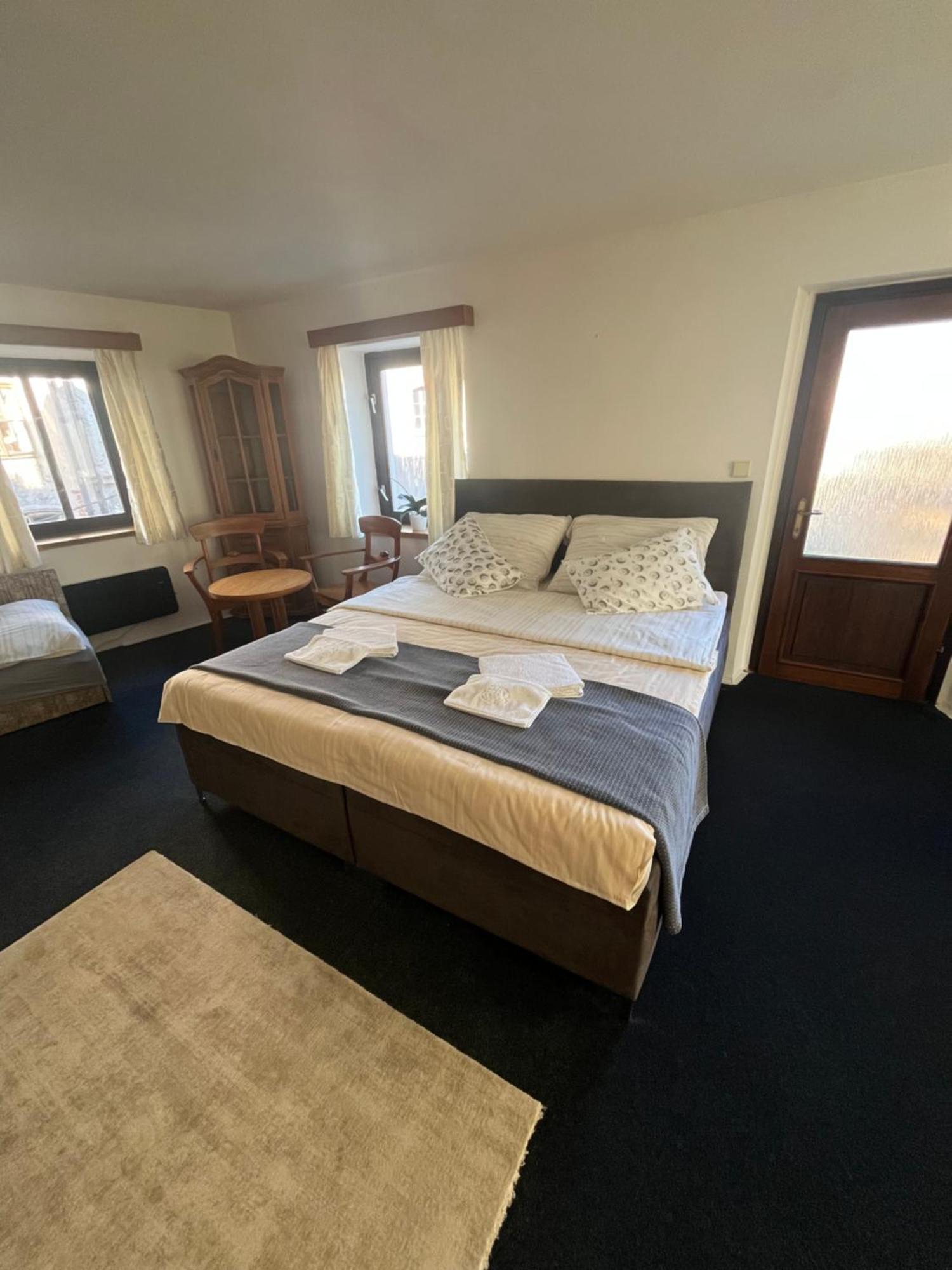 Apartmany Baroko Broumov Bagian luar foto